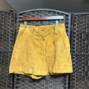 Unsubscribed genuine leather suede shorts size 10 pockets belt loops